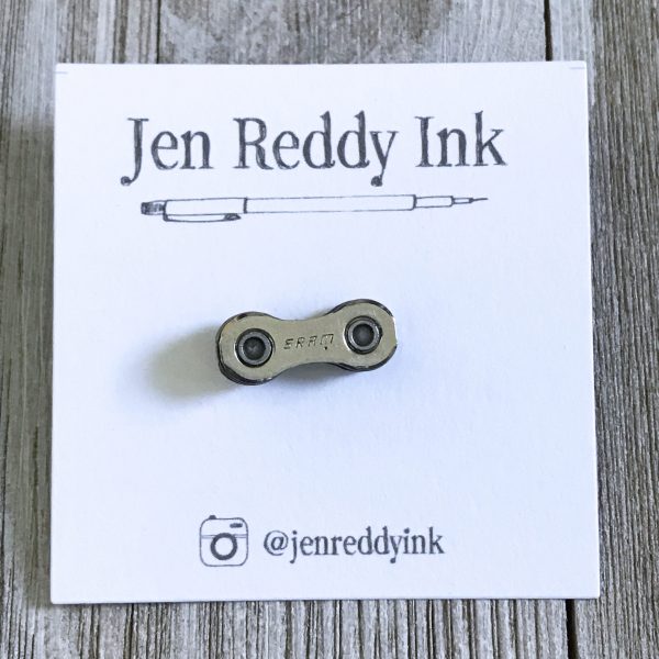 Upcycled Chain Link Pin - Image 7